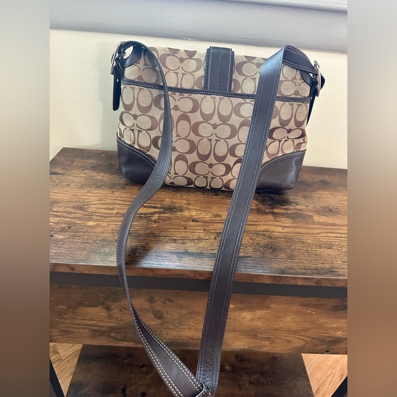 COACH Signature Shoulder Bag Hampton F12641 Purse Medium Size - Picture 8 of 16